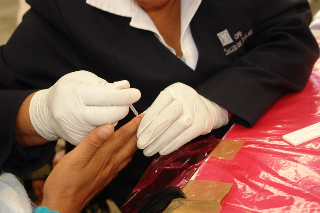 Promueve SESA campañas permanentes de detección de VIH